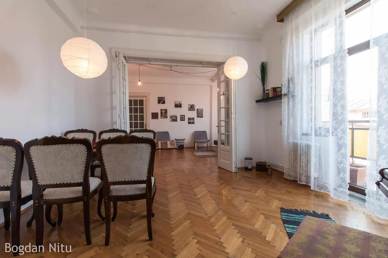 Piano House Apartment Bucharest 0*,